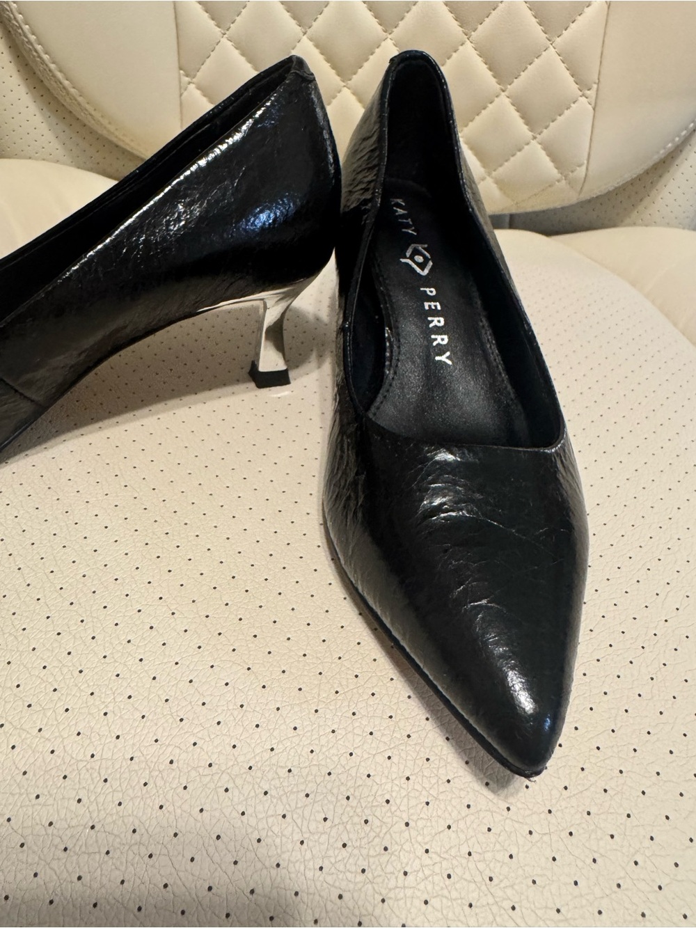 Katy Perry Black Patent Leather Pointed Toe Pumps Silver Heels Size 5